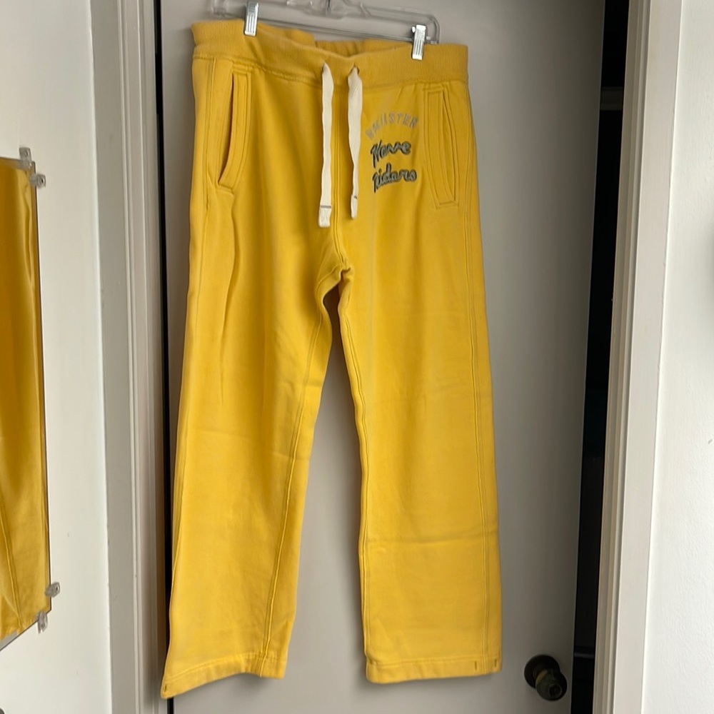 Vintage Hollister muted yellow sweatpants.